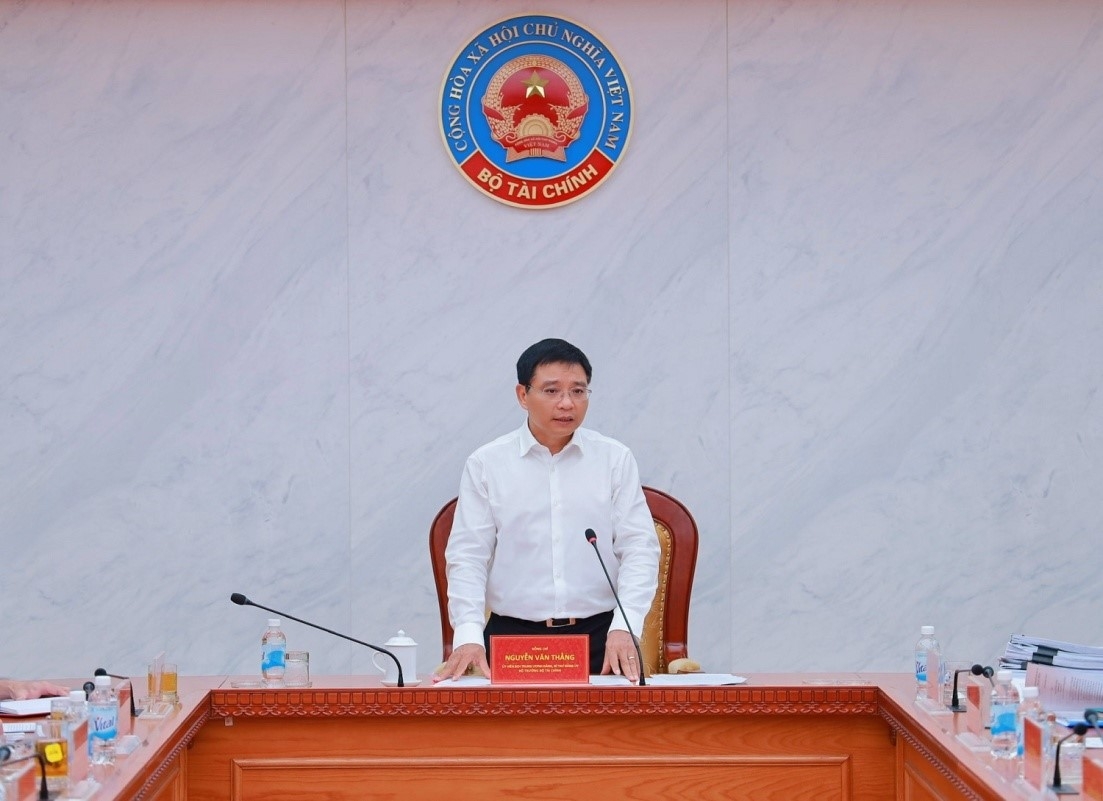 Bộ trưởng Bộ Tài chính Nguyễn Văn Thắng phát biểu chỉ đạo tại Hội nghị