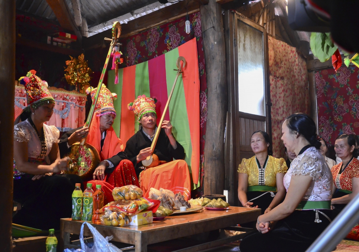 Cùng với giữ gìn, phát huy các làn điệu dân ca và những điệu xoè cổ, tỉnh Điện Biên cũng chú trọng việc bảo tồn, phát huy giá trị các loại nhạc cụ của dân tộc.