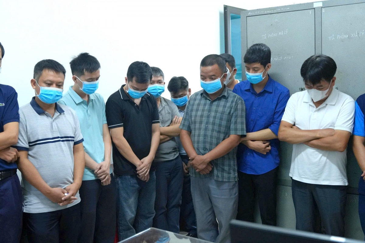 Các đối tượng tại cơ quan điều tra. KT.