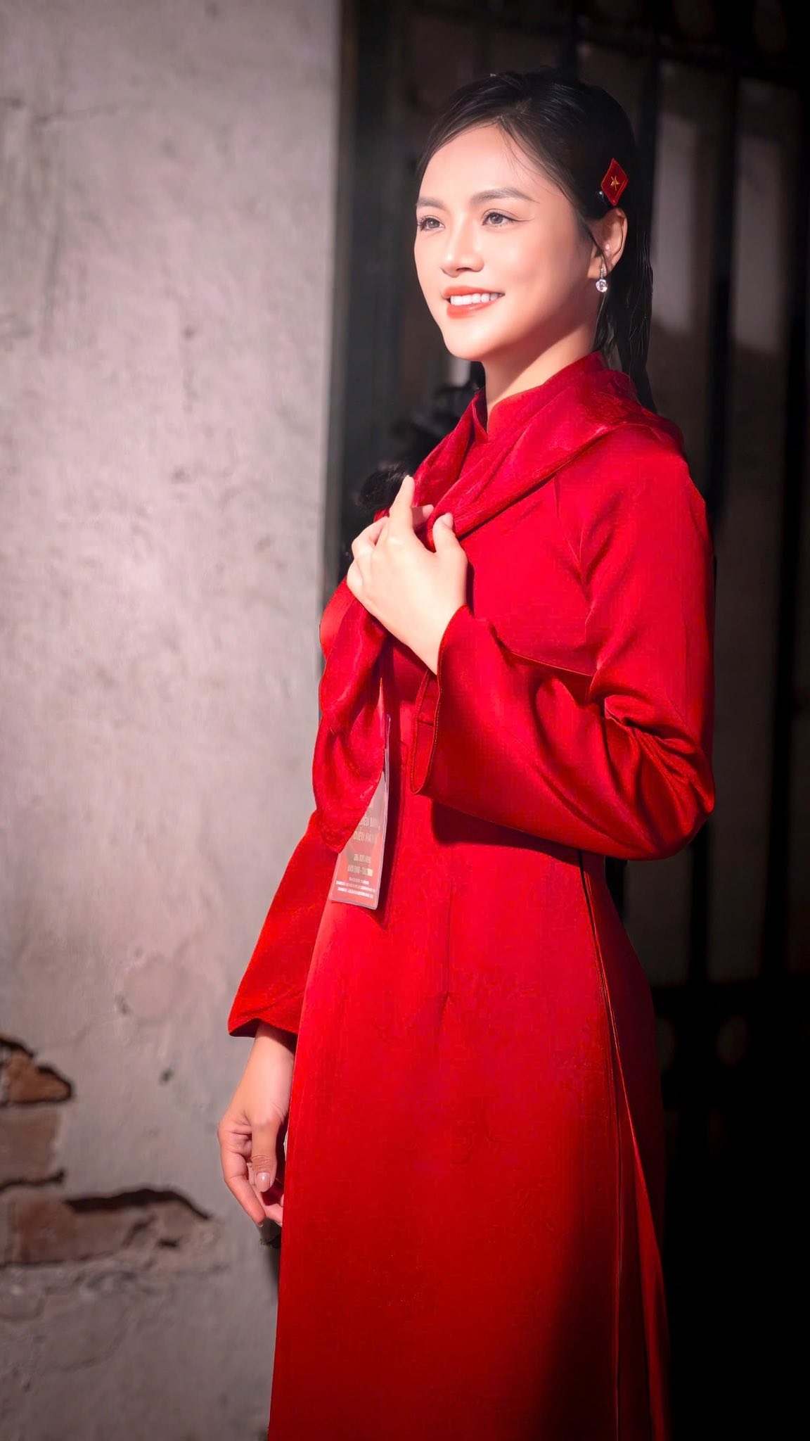 “Đêm nay chúng mình sẽ có một đêm không ngủ! Triệu trái tim cùng chung một nhịp đập”, diễn viên Thu Quỳnh viết. Cô tham gia diễu hành kỷ niệm 80 năm Cách mạng Tháng Tám và Quốc khánh 2/9 cùng khối Văn hóa – Thể thao.