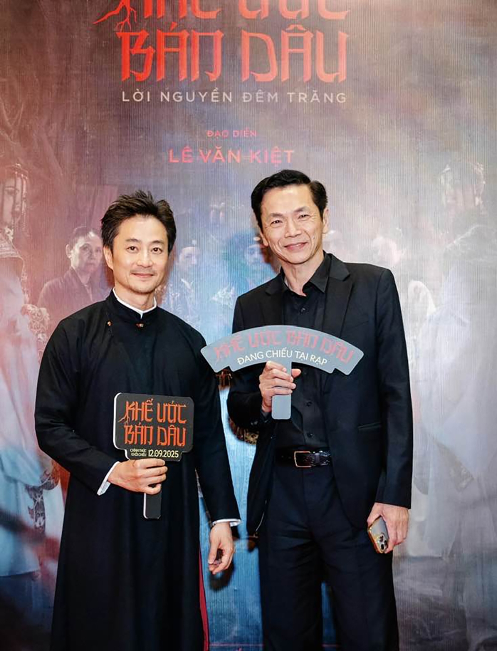 NSND Trung Anh và đạo diễn Lê Văn Kiệt (Ảnh: FBNV)