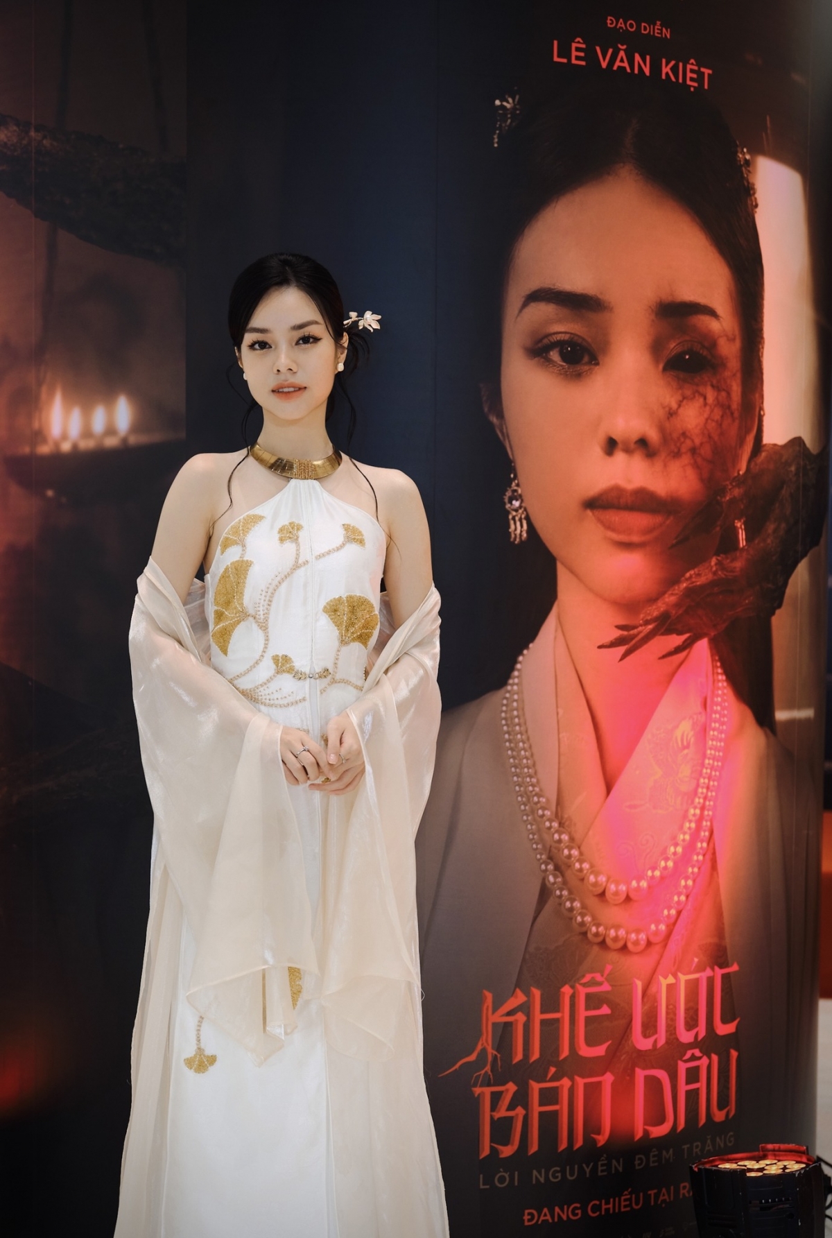 Sau 7 năm vắng bóng màn ảnh kể từ “Vợ ba”, Phương Trà My trở lại với vai Triều Châu trong “Khế ước bán dâu”.