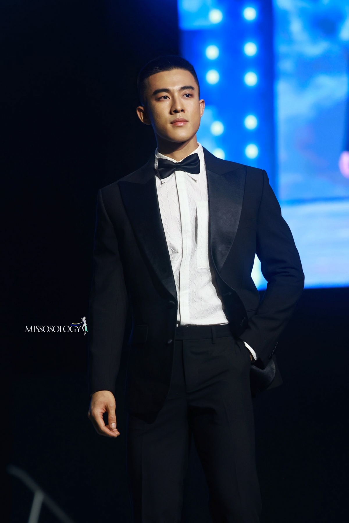 Đoàn Công Vinh tham gia liền hai cuộc thi nhan sắc quốc tế chỉ trong vòng một ngày. Ảnh: Missology