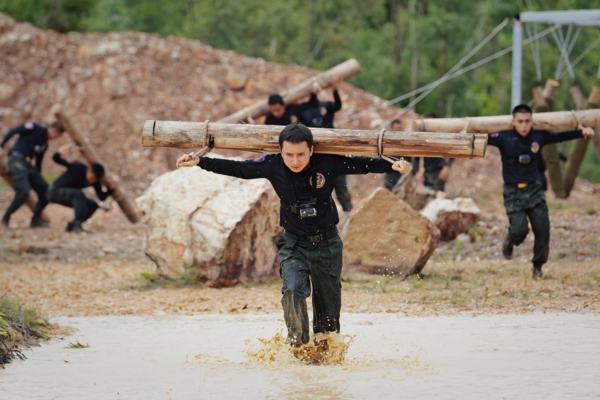 Phan Mạnh Quỳnh than trời vì những thử thách trong tập 7