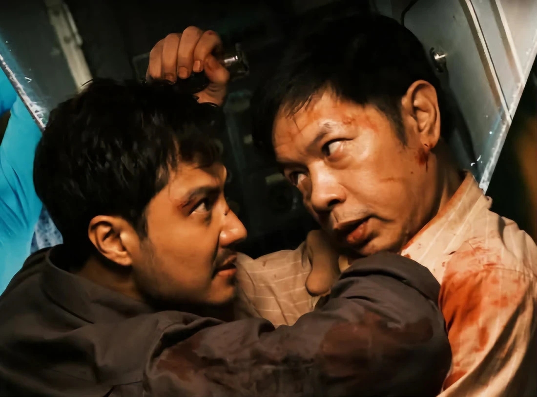 Thanh Sơn và Thái Hòa trong một cảnh quay