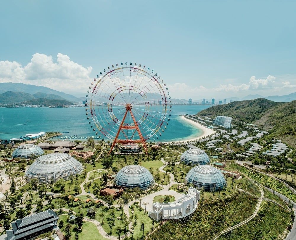 Vinpearl đang tiên phong kiến tạo kỳ quan du lịch Việt Nam, mang đến những trải nghiệm chuẩn mực và đẳng cấp cho khách hàng