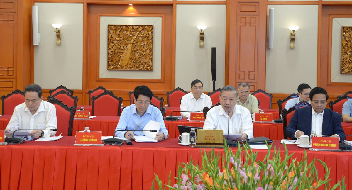 Tổng Bí thư Tô Lâm chủ trì cuộc làm việc của Bộ Chính trị với Ban Thường vụ Đảng uỷ các cơ quan Đảng Trung ương.
