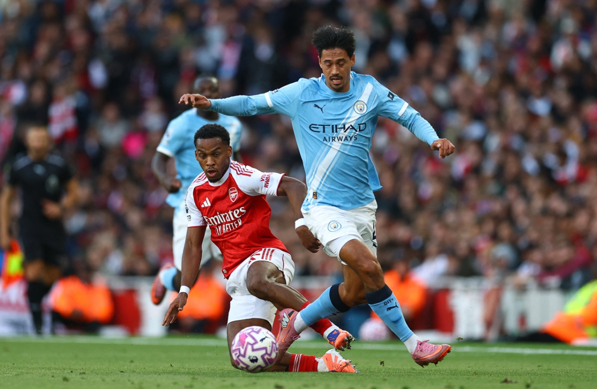 Trận đấu diễn ra rất quyết liệt (Ảnh: Reuters)