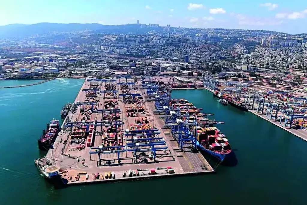 Việc Mỹ thu hồi quyền miễn trừ trừng phạt với cảng Chabahar tại Iran khiến Ấn Độ lo ngại. Ảnh: X