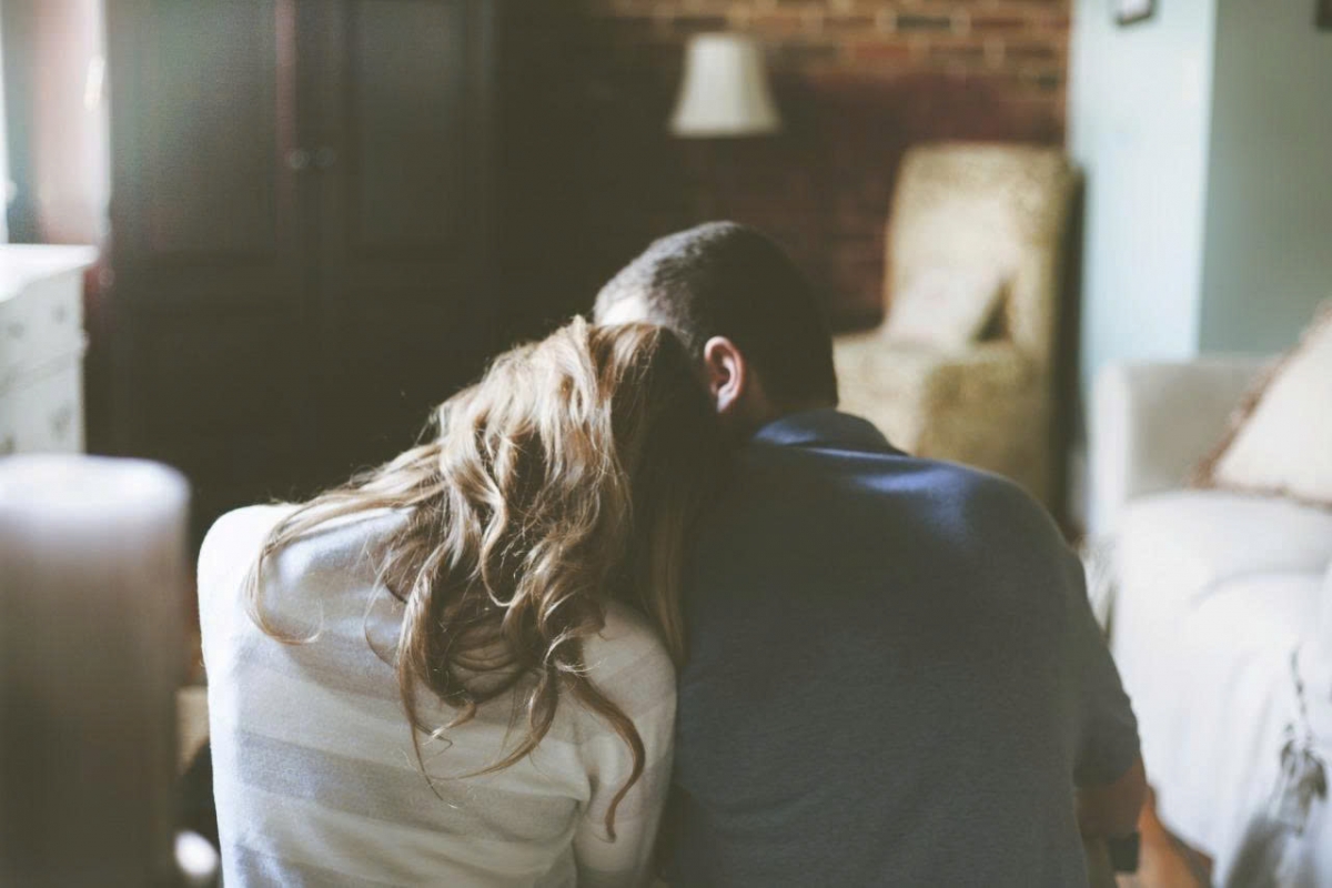 Phải làm gì khi chồng quan hệ với gái mại dâm (ảnh minh họa)