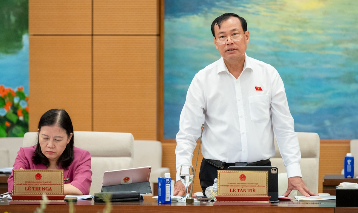 Chủ nhiệm Ủy ban Quốc phòng, An ninh và Đối ngoại Lê Tấn Tới