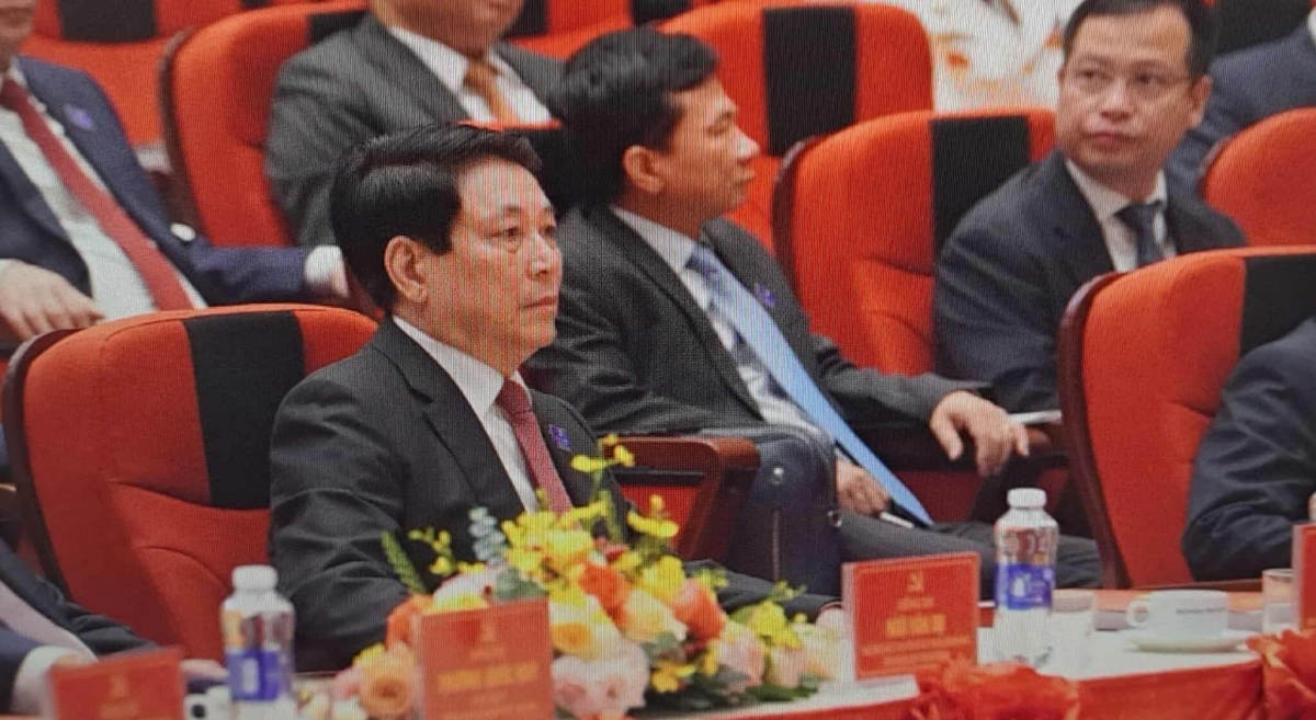 Chủ tịch nước Lương Cường dự và chỉ đạo Đại hội.