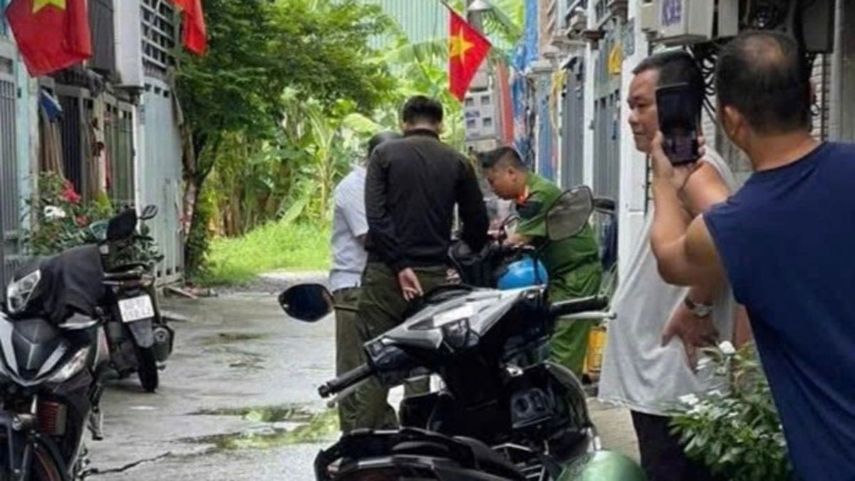 Cơ quan chức năng khám nghiệm hiện trường, điều tra vụ việc 