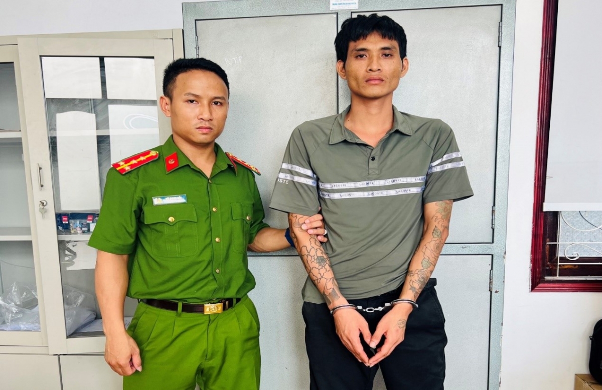 Công an phường Đông Triều bắt giữ đối tượng Đặng Văn Đạt về hành vi tàng trữ trái phép chất ma túy