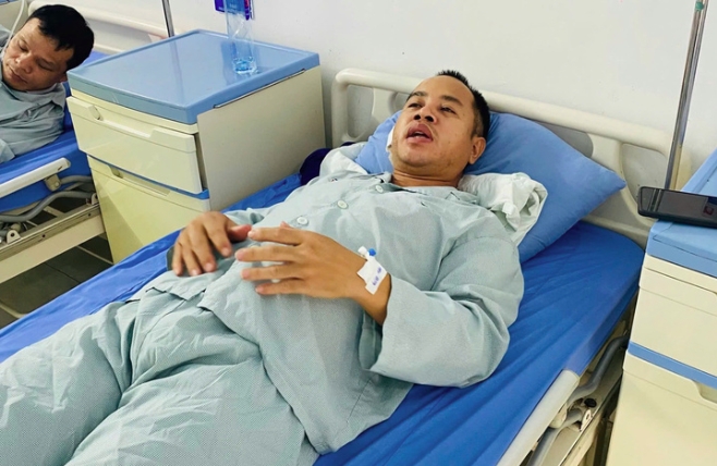 Anh Nguyễn Đức Vĩnh chưa hết bàng hoàng sau vụ bị hành hung. (Ảnh NVCC)