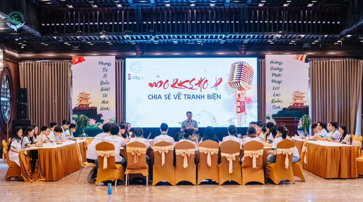 Các thí sinh cuộc thi “Đại sứ Văn hóa Du lịch 2025” tham gia các khóa đào tạo, bổ sung kiến thức và kỹ năng. Ảnh: Diễm Hằng