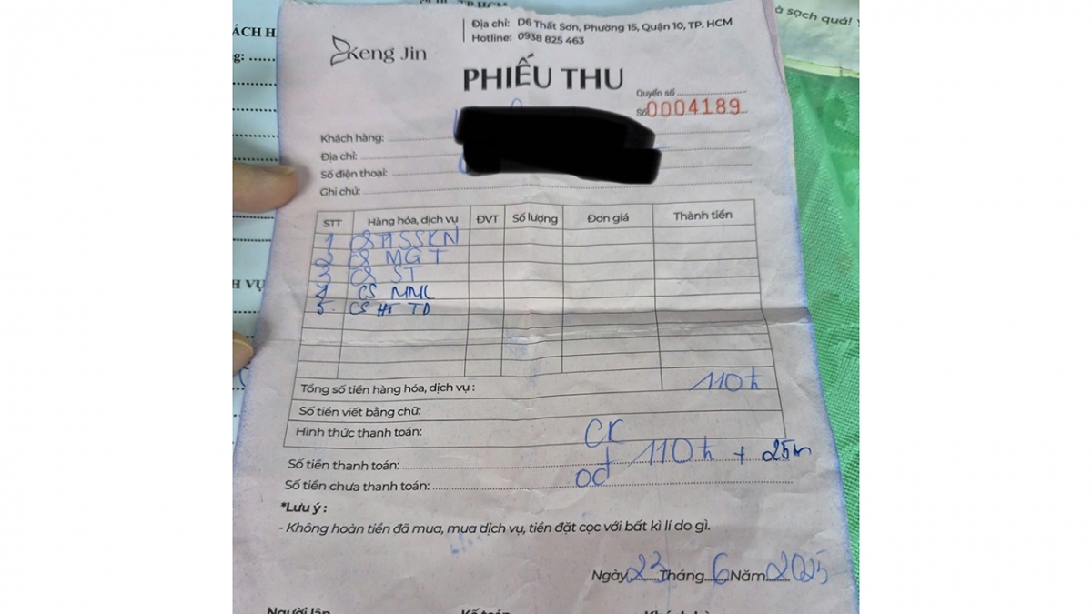 ​Phiếu thu ban đầu của phòng khám Keng Jin. Hình ảnh do chị T cung cấp.