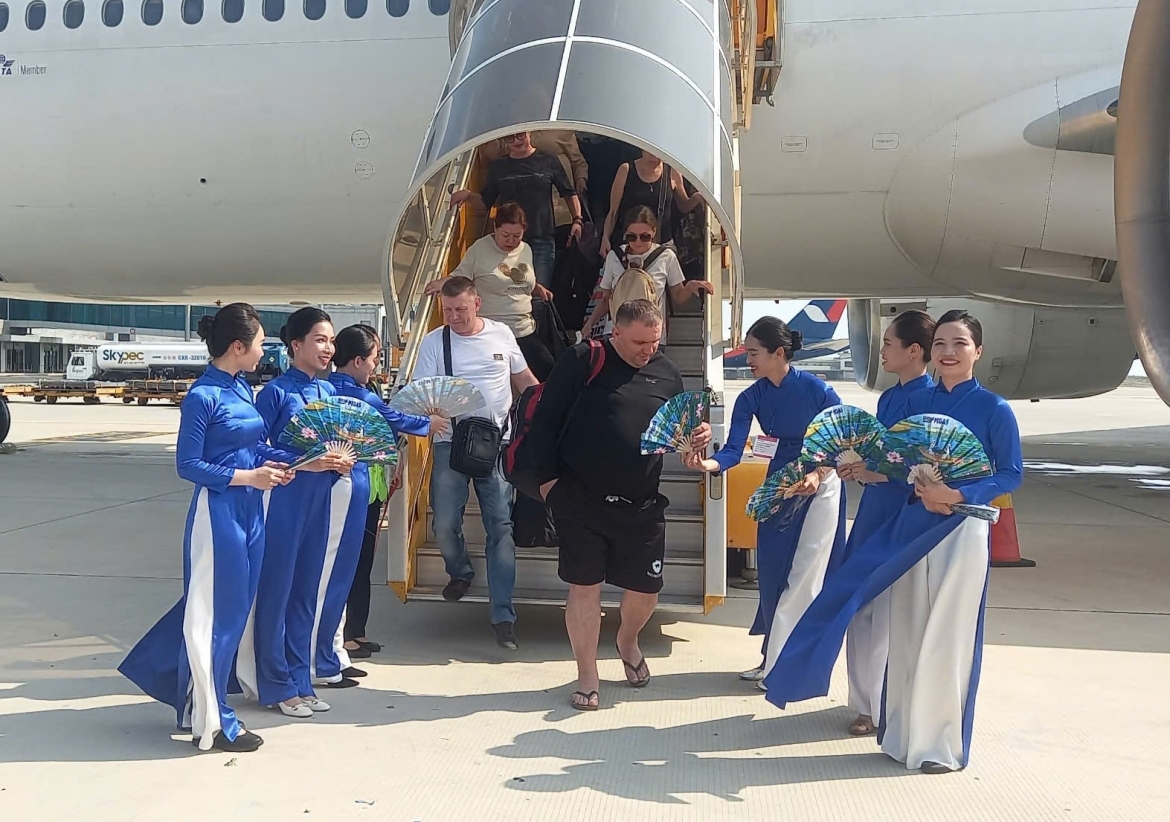 Khánh Hòa có khí hậu nắng ấm, thuận lợi đón du khách Nga