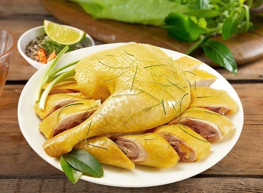 Các chuyên gia y tế cho rằng, da gà không hoàn toàn có hại, cũng không gây ho như quan niệm dân gian