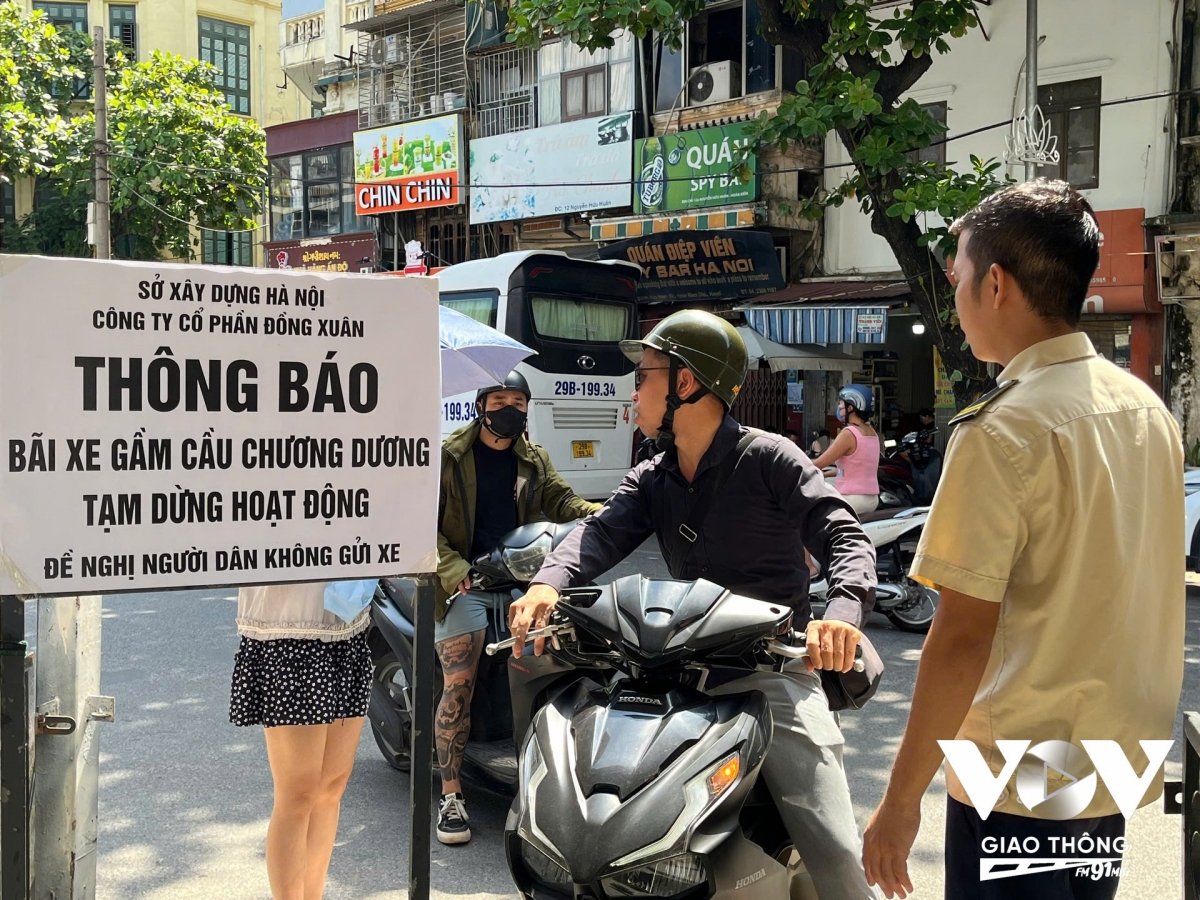 Thông báo bãi giữ xe dưới gầm cầu Chương Dương dừng hoạt động