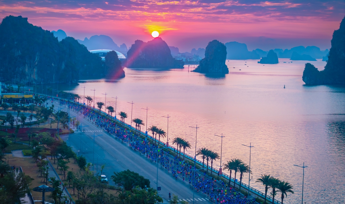 Giải Marathon Halong Heritage có cung đường chạy tuyệt đẹp, đã trải qua 10 năm tổ chức (Nguồn: Halong Heritage Marathon)