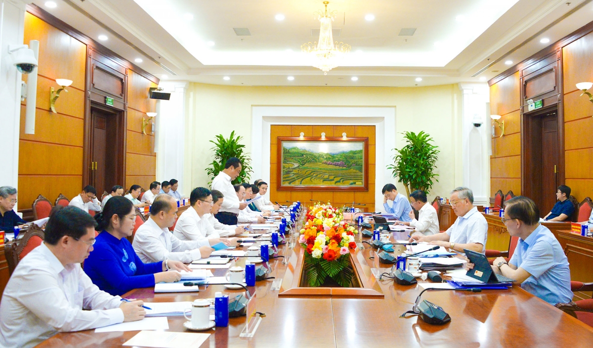 Thường trực Ban Bí thư và các đại biểu làm việc với Ban Thường vụ Tỉnh ủy Thái Nguyên