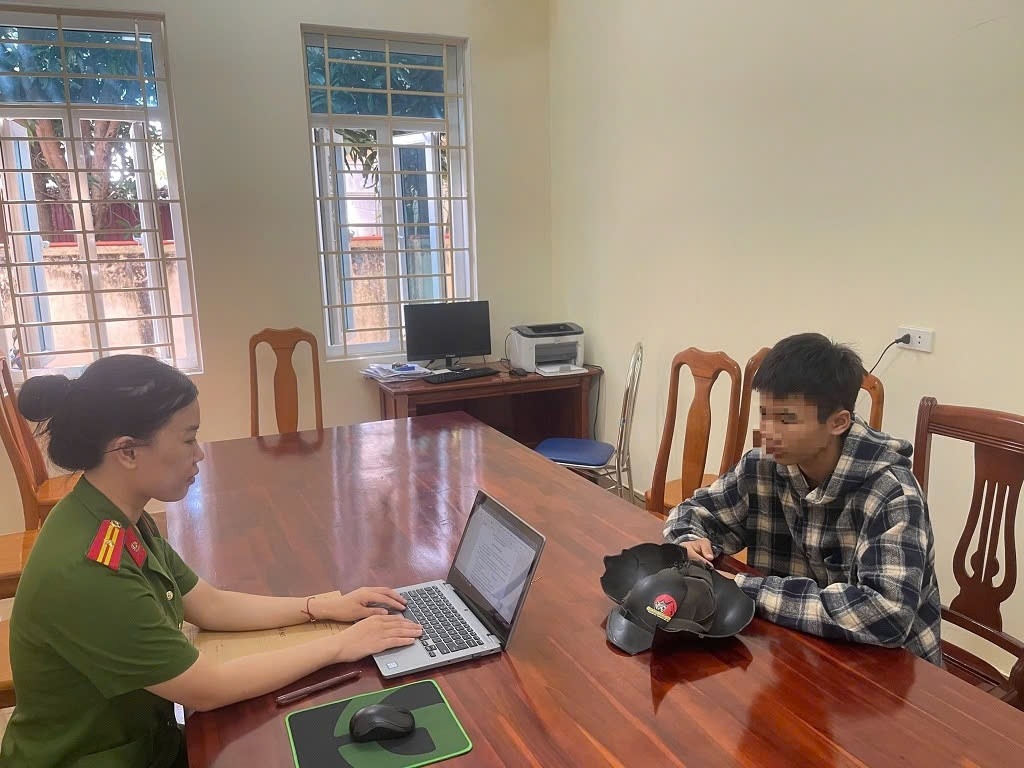 Hà Hoàng Hải N. tại Cơ quan Công an