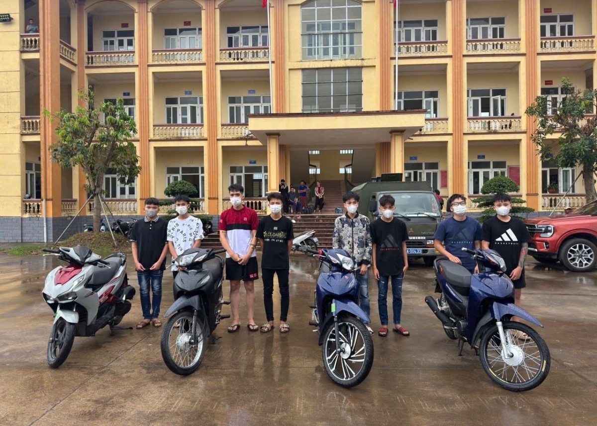 8 đối tượng bị tạm giữ về hành vi “Gây rối trật tự công cộng”