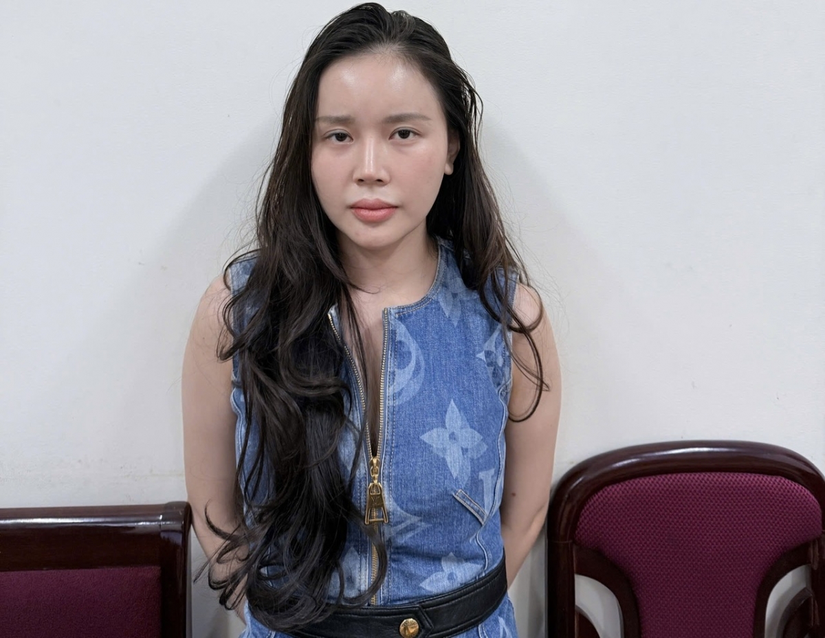 Đối tượng Lê Hương Ly