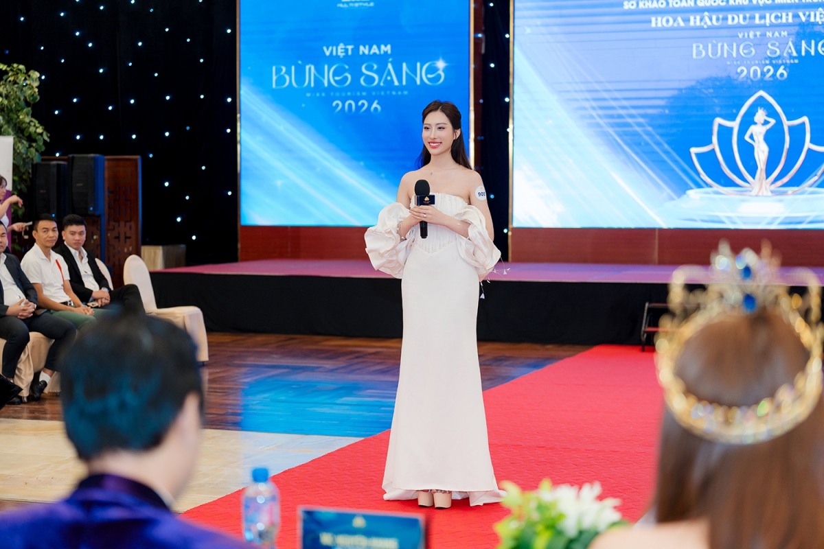 Thí sinh Ngô Thị Kiều Anh trong phần thi tài năng tại vòng sơ khảo Hoa hậu Du lịch Việt Nam 2026. Ảnh: NVCC