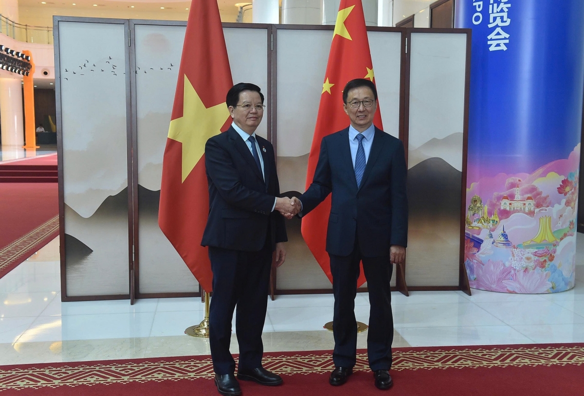 Phó Thủ tướng Mai Văn Chính hội kiến với đồng chí Hàn Chính, Phó Chủ tịch nước Cộng hòa nhân dân Trung Hoa - Ảnh: VGP/Giang Thanh