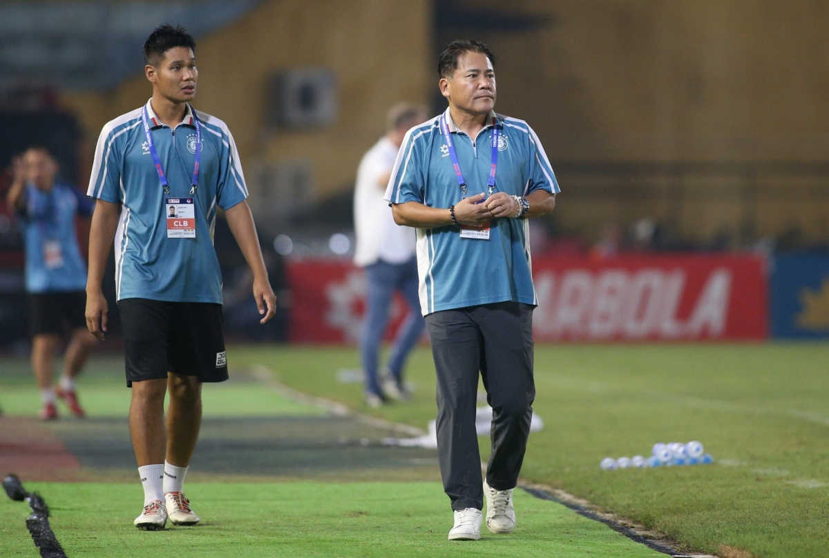 Hà Nội FC sa thải HLV người Nhật Bản - Teguramori Makoto. (Ảnh: VPF). 