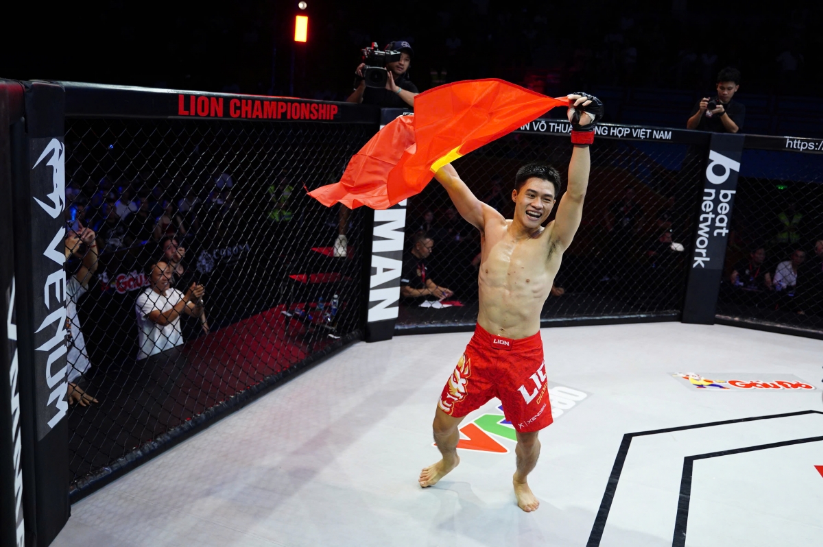 Tại nội dung MMA Striking hạng 57kg, Võ Minh Nghĩa với loạt đòn đá cao từ cái chân trái đã hạ knock-out đối thủ Tha Vanthorn (Campuchia). 