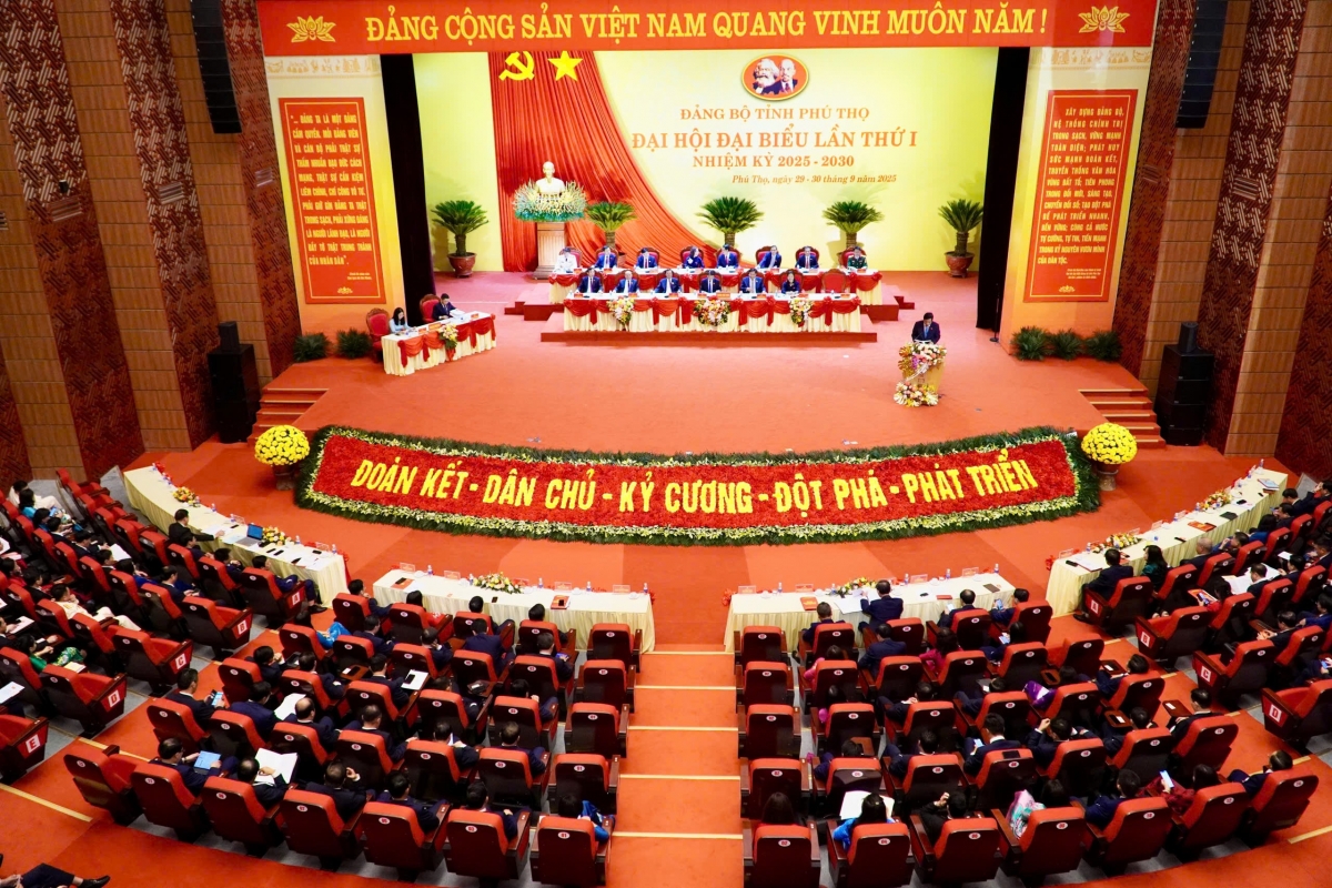 Quang cảnh phiên trù bị 