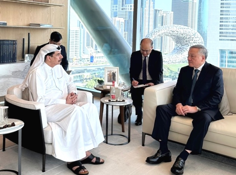 Phó Thủ tướng Thường trực Nguyễn Hòa Bình và Thống đốc Trung tâm Tài chính Quốc tế Dubai