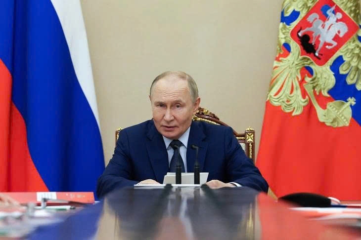 Tổng thống Nga Putin chủ trì cuộc họp của Hội đồng An ninh Liên bang Nga ngày 22-9 - Ảnh: REUTERS