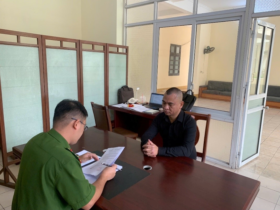  Bị can Nguyễn Tuấn Đạt tại cơ quan công an (nguồn ảnh công an tỉnh Quảng Ninh cung cấp)