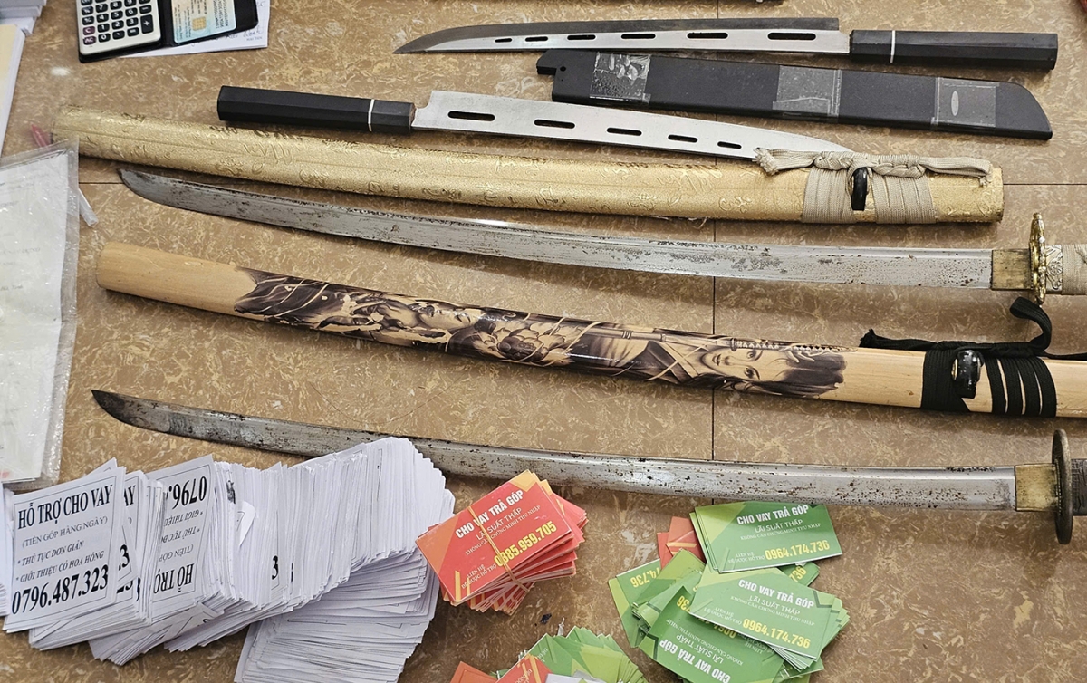 Tang vật liên quan vụ án.