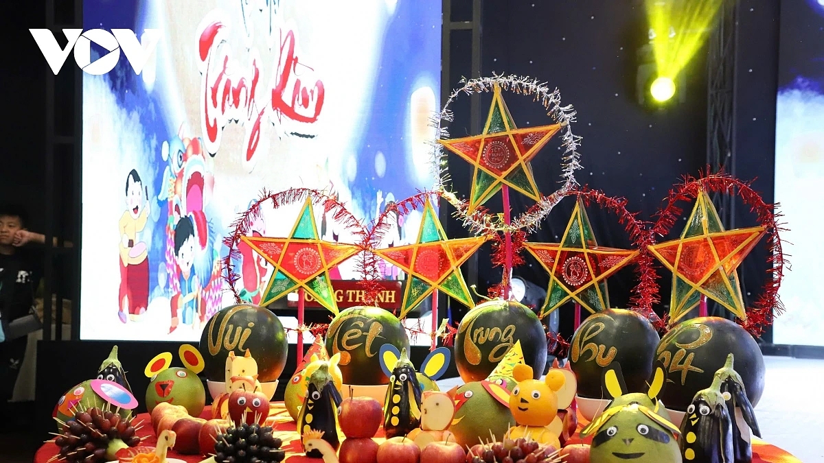 Mâm cỗ Tết Trung thu.