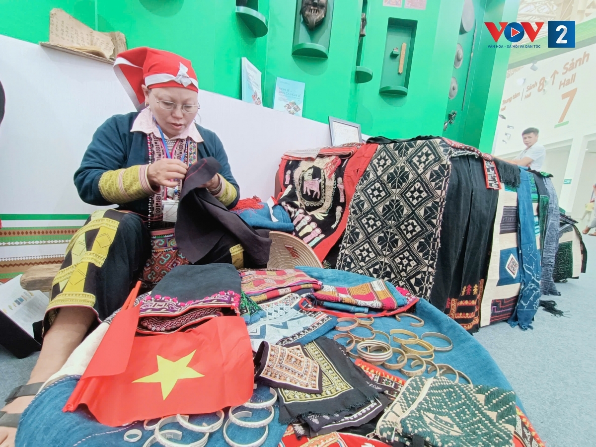 Cao Bằng hòa quyện sắc màu văn hóa các dân tộc (Ảnh: Thu Hòa)