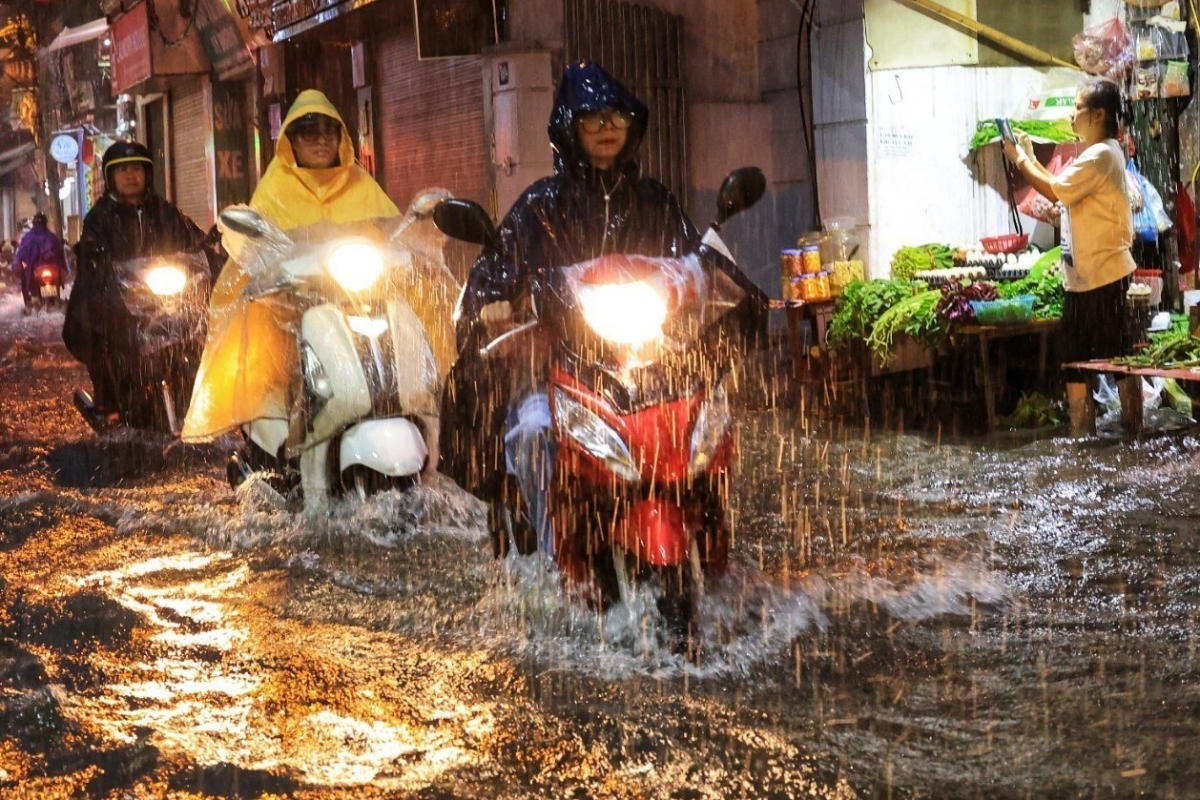 Bắc Bộ, Thanh Hóa đến Quảng Ngãi có mưa rào