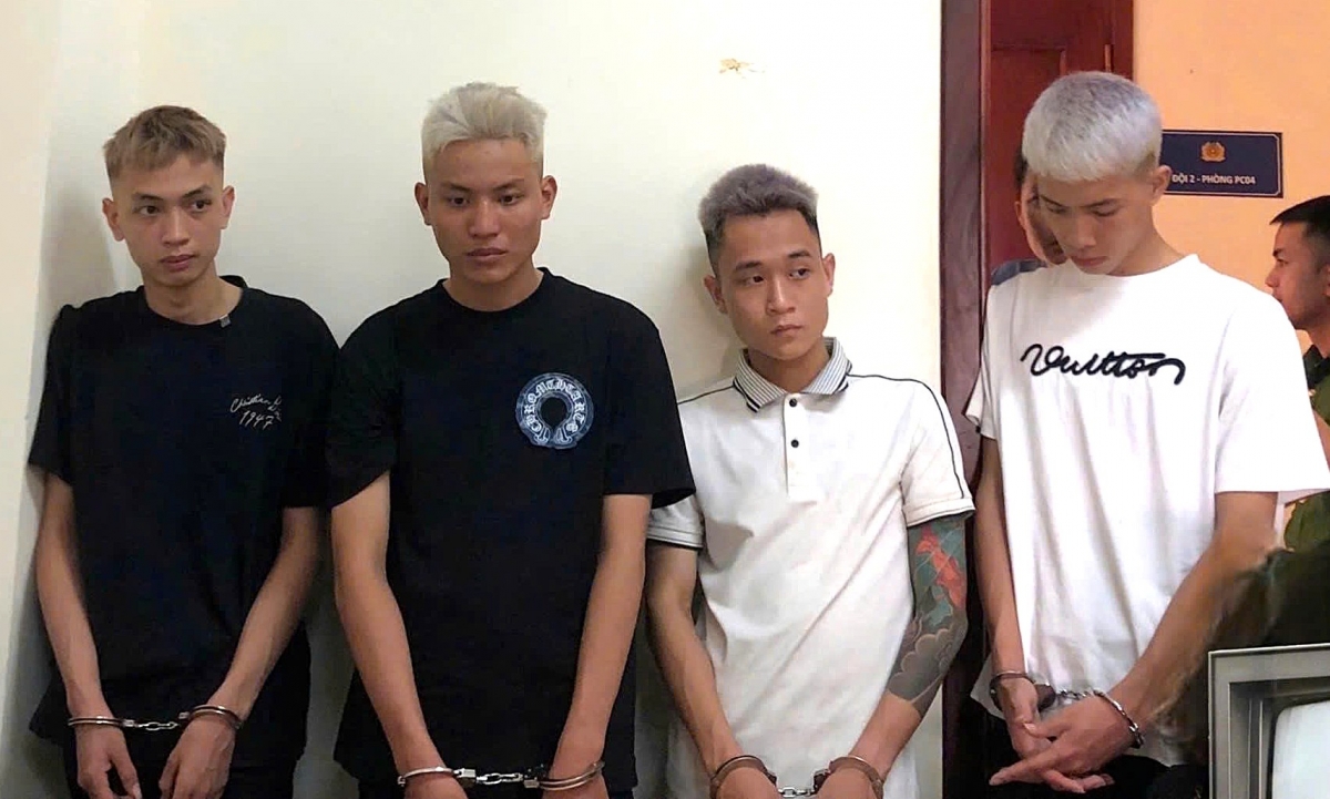 4 đối tượng bị bắt giữ bị bắt giữ, Ảnh: Phan Tuyết.