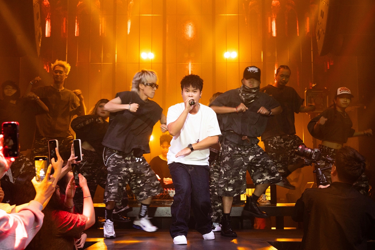 Ba năm sau ngày đăng quang Rap Việt mùa 2, Seachains tái xuất bằng buổi listening “30 The Album”