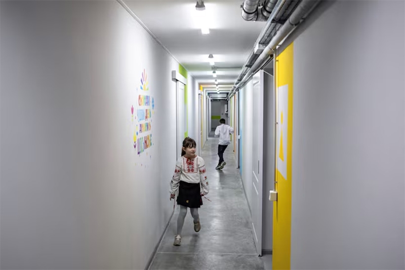 Trường học dưới lòng đất ở Kharkov. Ảnh: Reuters