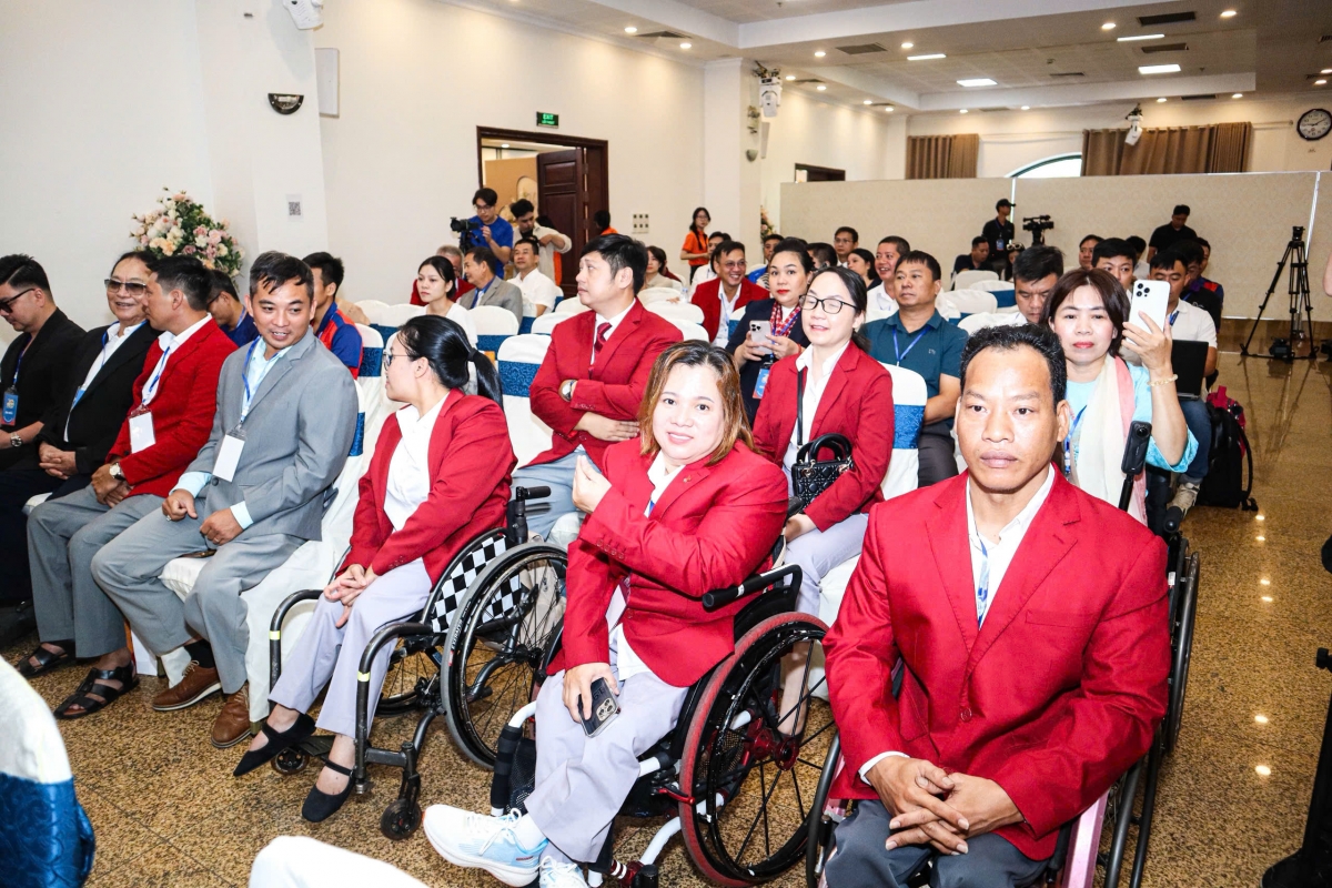 Các VĐV tiêu biểu của Thể thao người khuyết tật Việt Nam thời gian qua. (Ảnh: Bùi Lượng). 