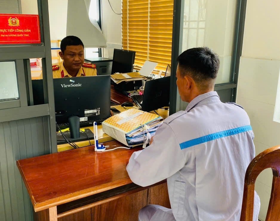 Với hành vi vi phạm, V.T.T bị xử phạt 9 triệu đồng, tước giấy phép lái xe 11 tháng.