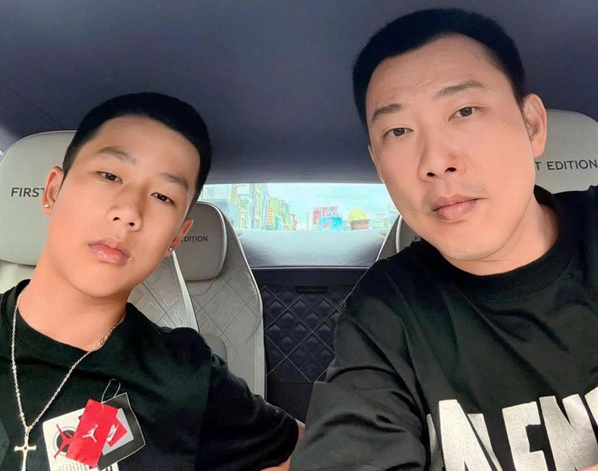 Ốc Thanh Vân bị trêu “đẻ thuê” khi con trai càng lớn càng giống hệt ông xã Trí Rùa.