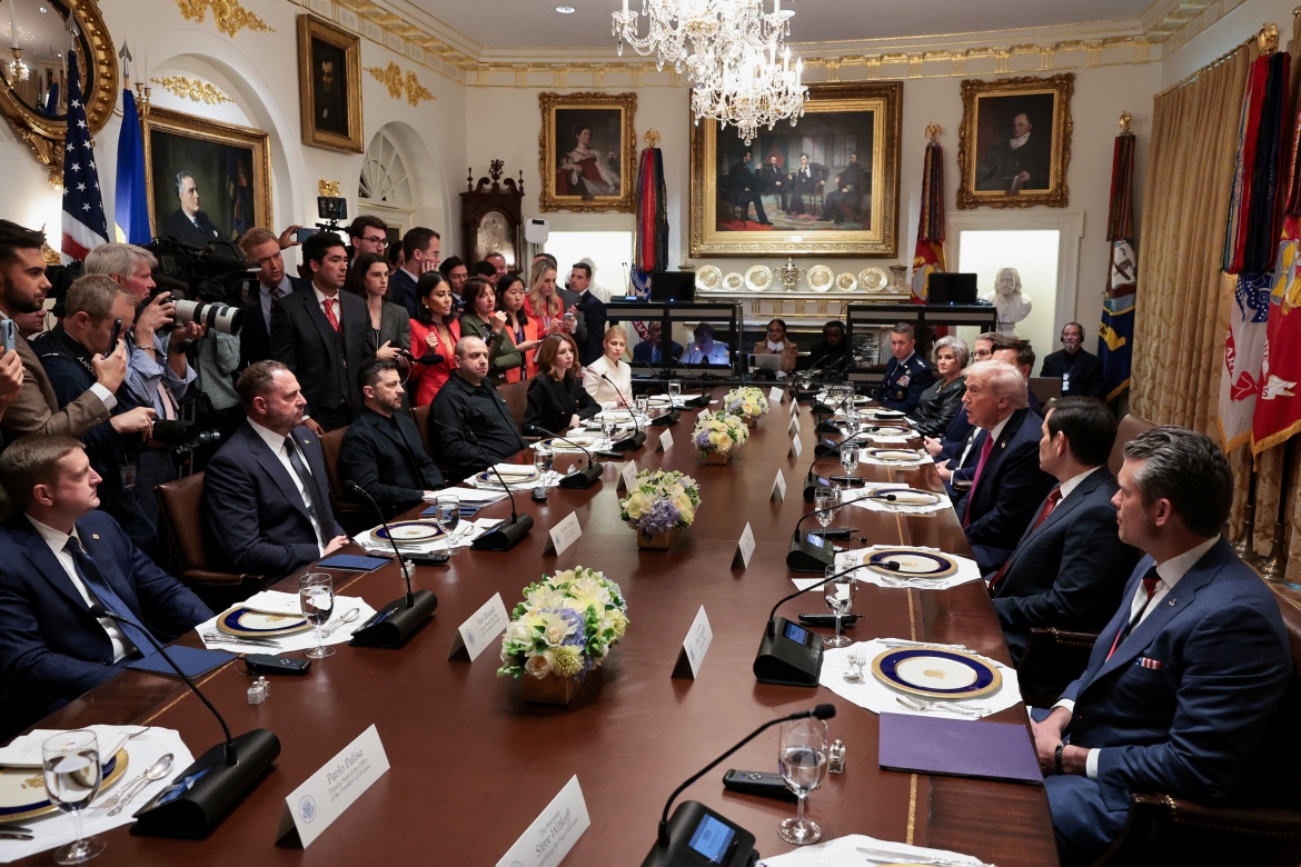 Cuộc gặp giữa Tổng thống Mỹ Donald Trump và Tổng thống Ukraine Volodymyr Zelensky tại Nhà Trắng ngày 17/10. Ảnh: Reuters
