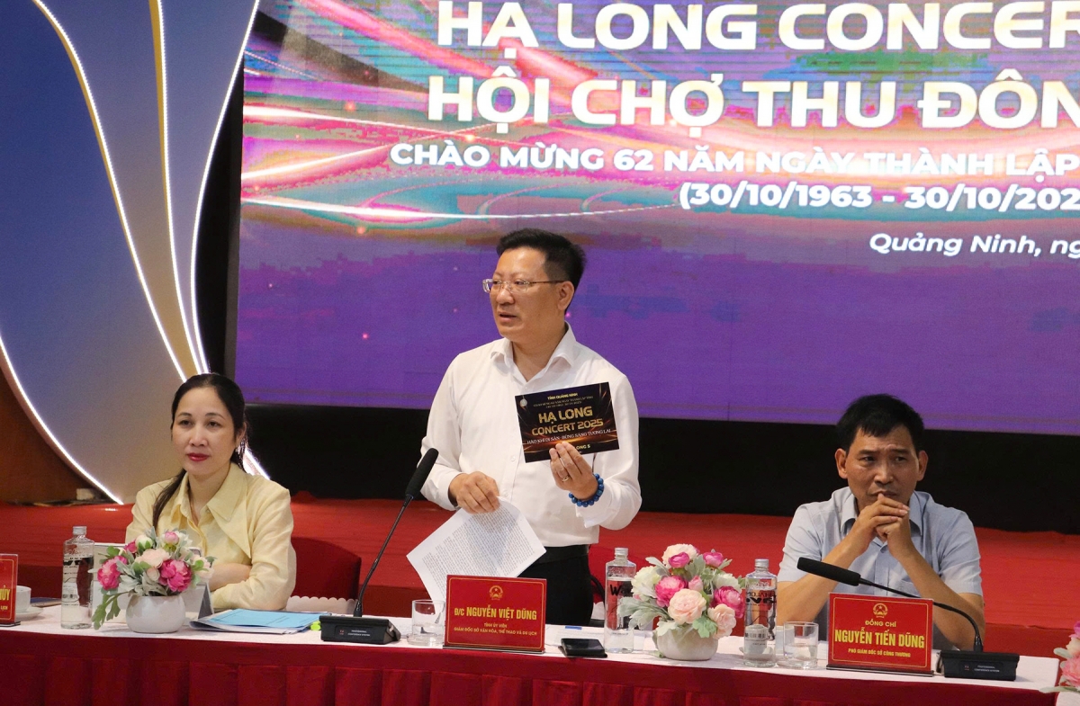 Ông Nguyễn Việt Dũng, Giám đốc Sở Văn hoá Thể thao và Du lịch tỉnh Quảng Ninh thông tin về vé miễn phí và công tác đảm bảo kiểm soát vé an toàn cho khán giả xem concert.