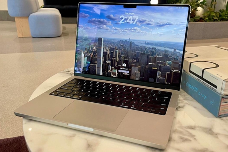 Màn hình OLED sẽ khiến MacBook Air trở nên hấp dẫn hơn.